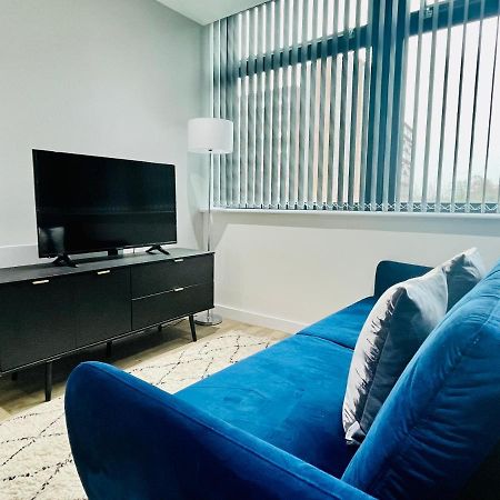 Lovely Studio Apartment With Free Parking Included! Манчестер Екстер'єр фото
